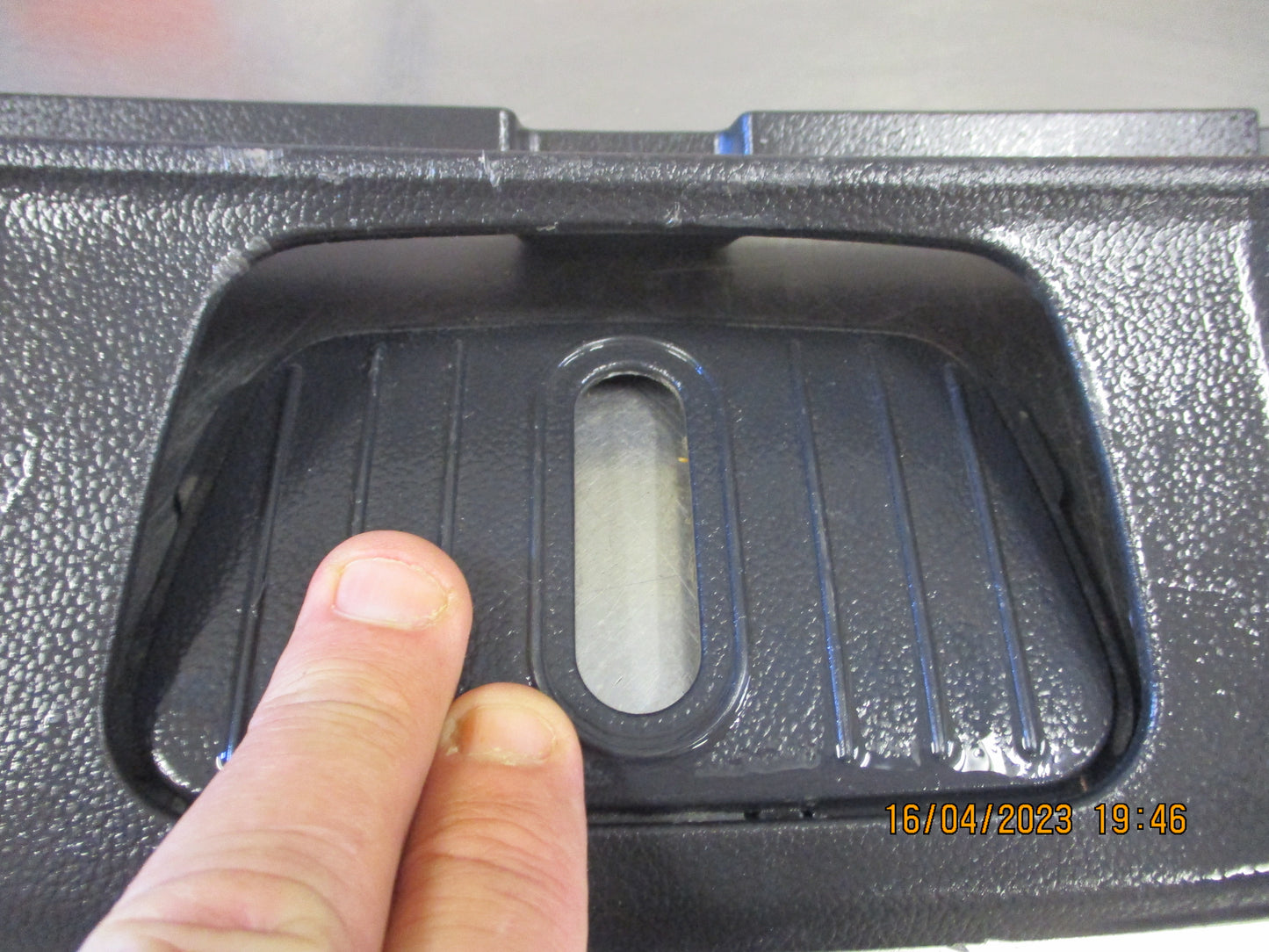 Holden Captiva Genuine Cargo Center Trim Panel With Flap Used Part