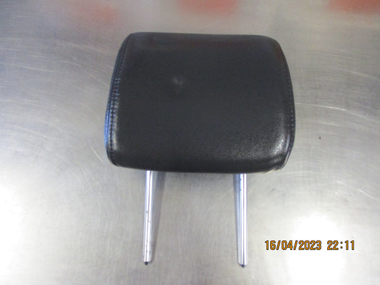 Leather Head Rest 2ND Row middle Models Unknown Used Part