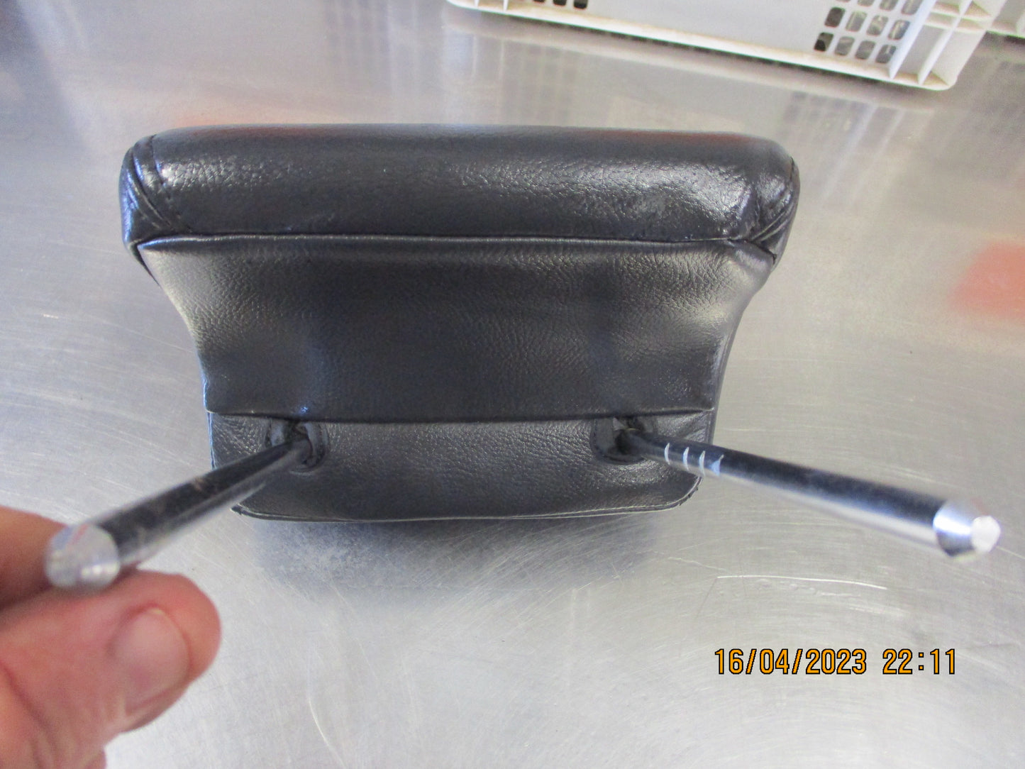 Leather Head Rest 2ND Row middle Models Unknown Used Part