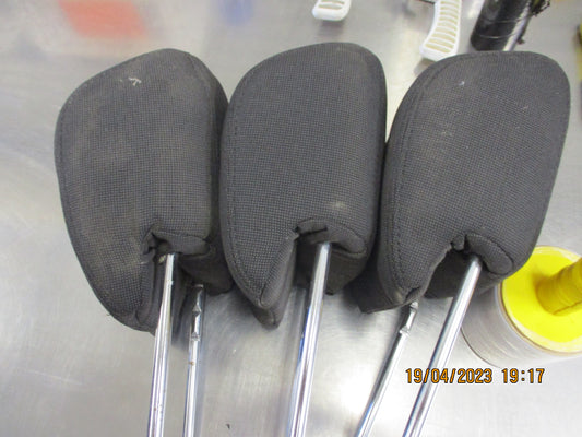 4 Head Rests Cloth Covers Need A Clean Used Part