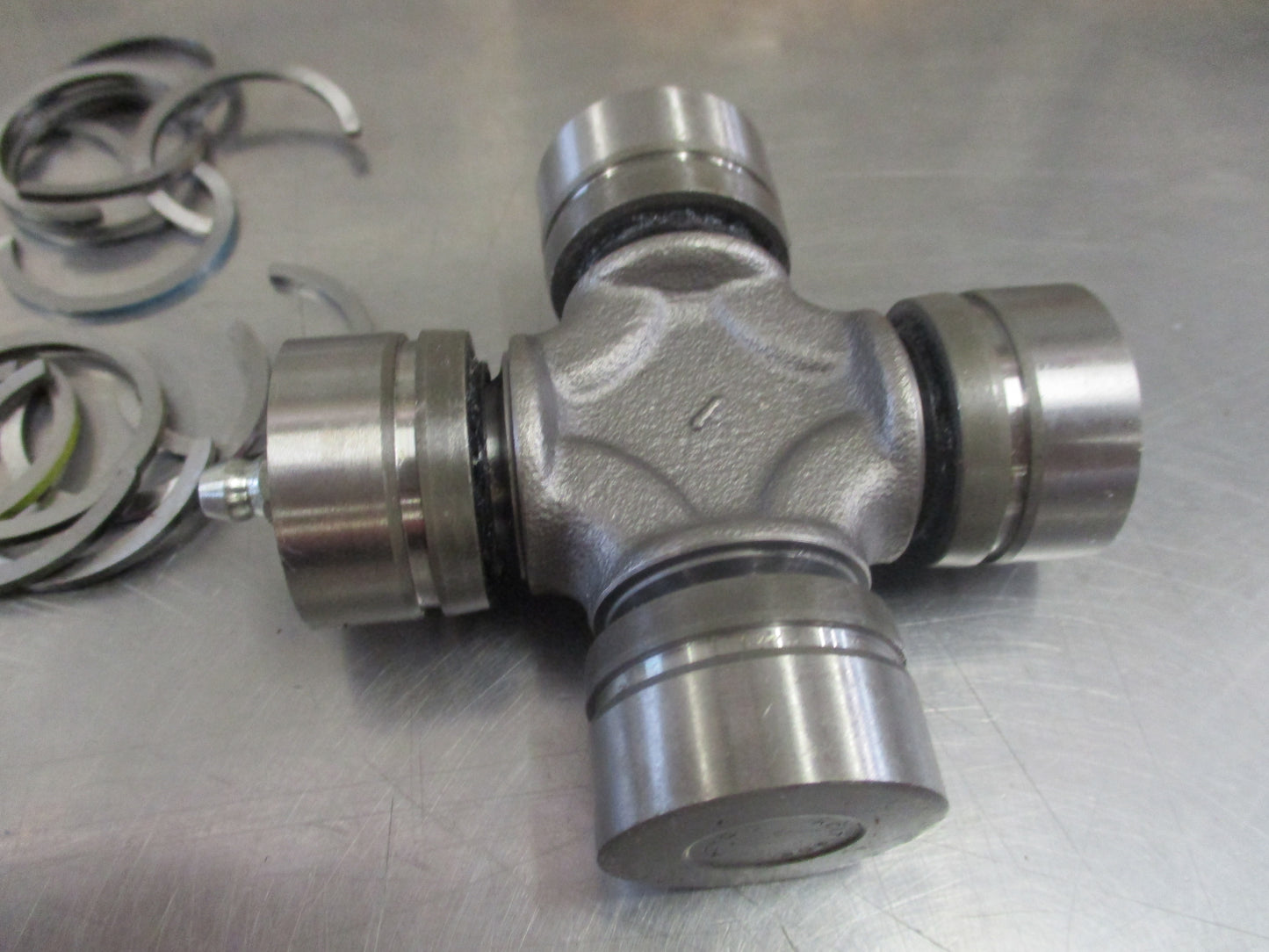 Isuzu D-Max/Holden Colorado Genuine Front Propshaft Joint New Part