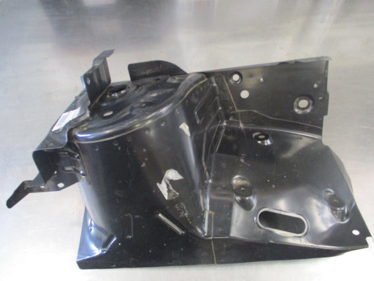 Nissan T32 X-Trail Genuine Left Hand Front Housing Strut New Part