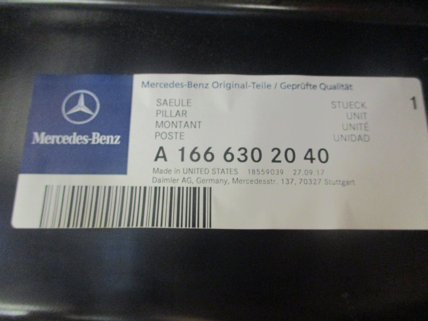 Mercedes Benz GL Class X166 Genuine Upper Right Rail Fender Panel New Part