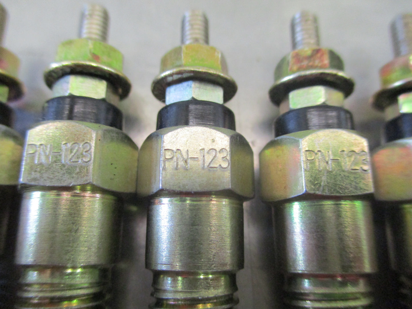 VSP Set of 6 Glow Plugs Suits Nissan 3.3L MQ Patrol New Part