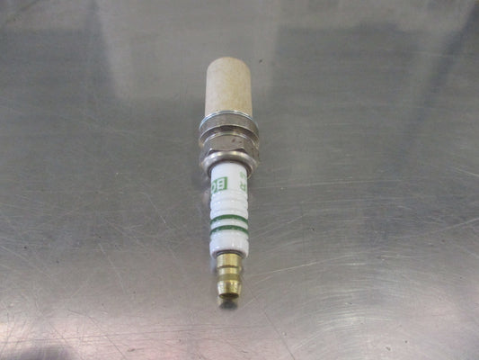 Bosch Spark Plug Suits Nissan Bluebird/300ZX/200SX New Part