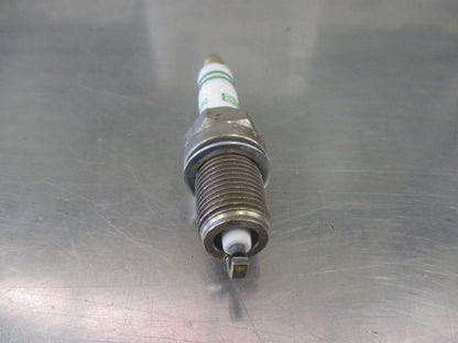 Bosch Spark Plug Suits Nissan Bluebird/300ZX/200SX New Part