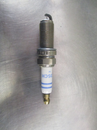 Bosch Platin Spark Plug Suits Mercedes-Benz Models
