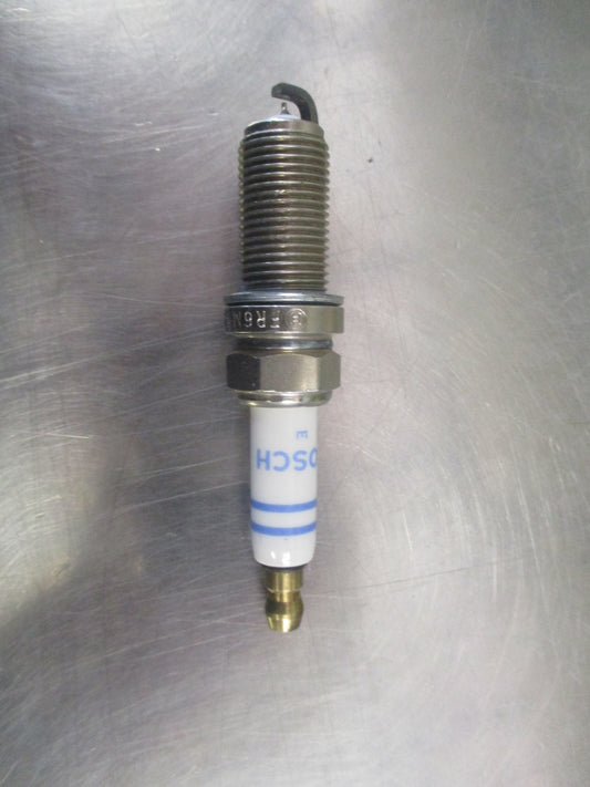 Bosch Platin Spark Plug Suits Mercedes-Benz Models