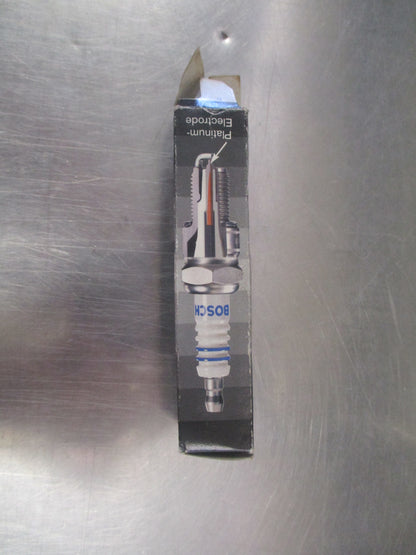 Bosch Platin Spark Plug Suits Mercedes-Benz Models