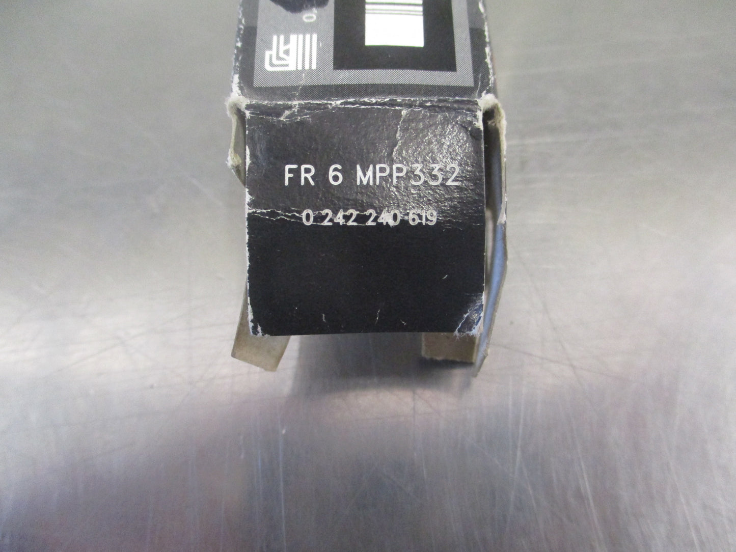 Bosch Platin Spark Plug Suits Mercedes-Benz Models