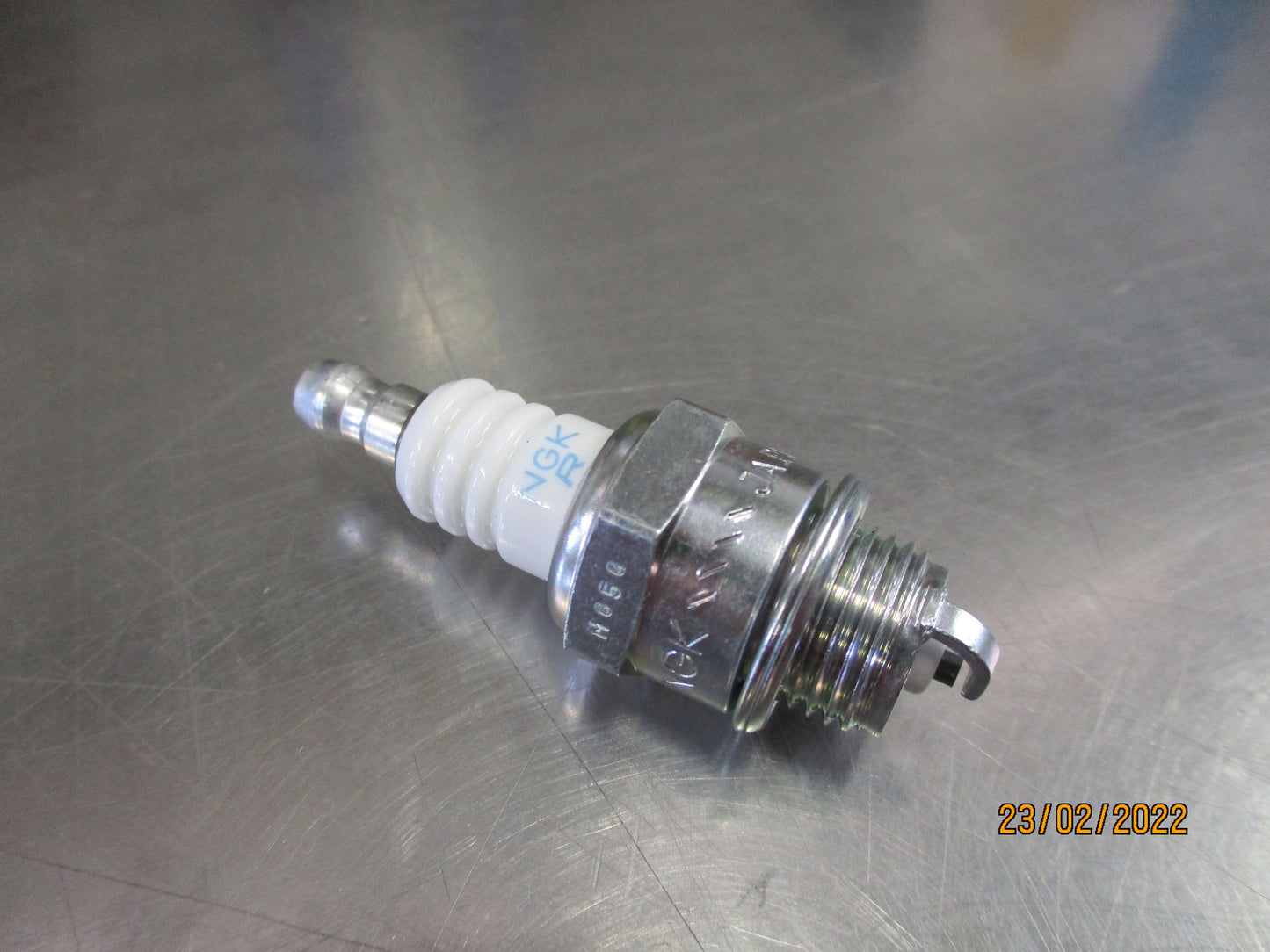 NGK Spark Plug Suits Victa Lawn Mowers New Part