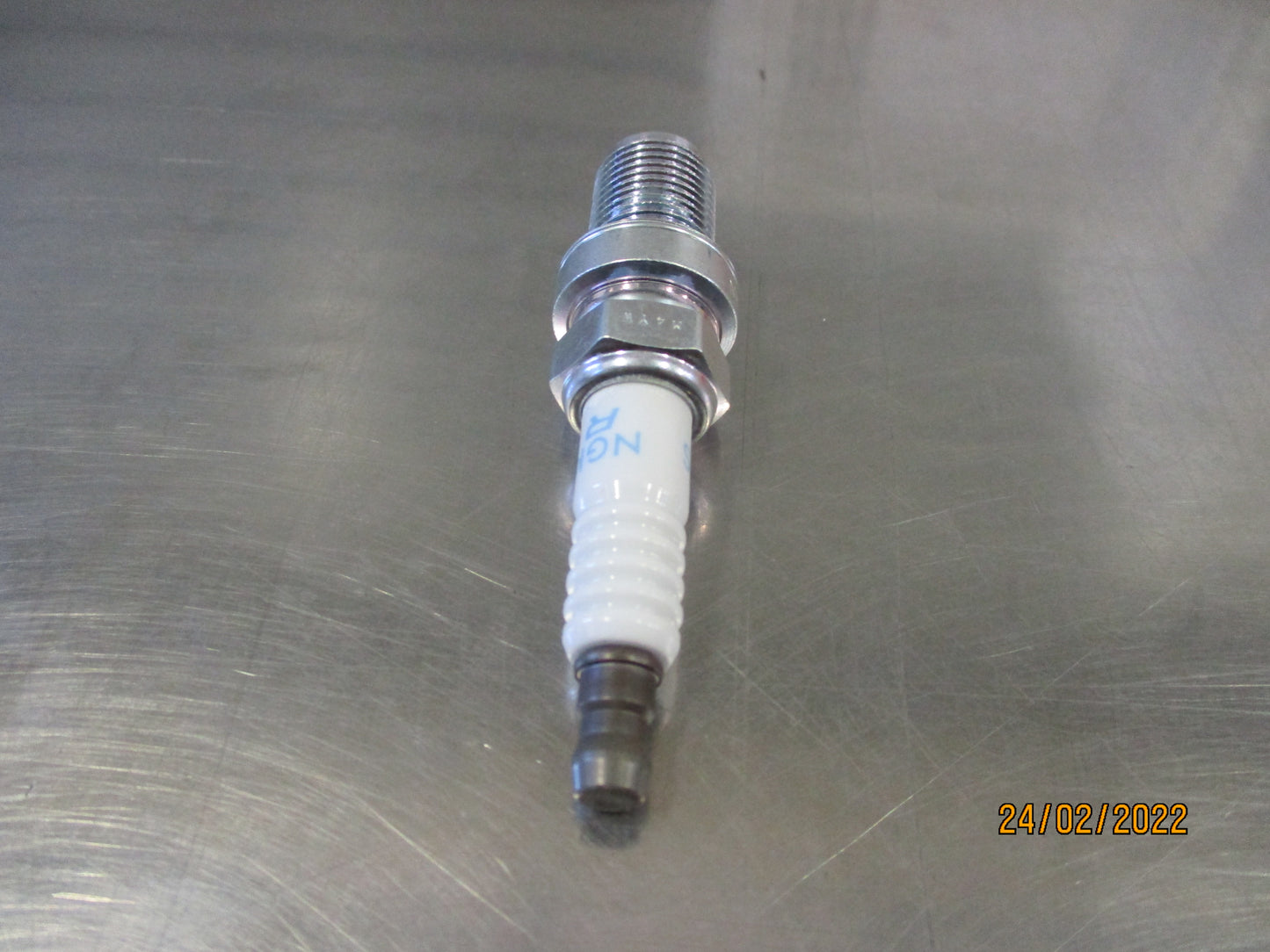 NGK Spark Plug Suits Citroen BX/Peugot 306/405/605 New part