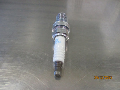 NGK Spark Plug Suits Citroen BX/Peugot 306/405/605 New part