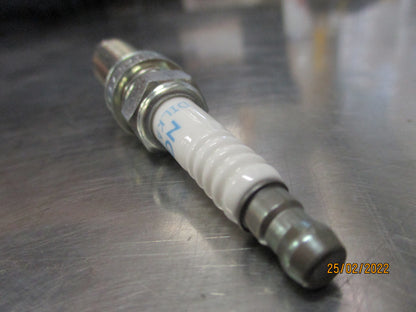 Nissan T31 X-Trail Genuine Spark Plugs New Part