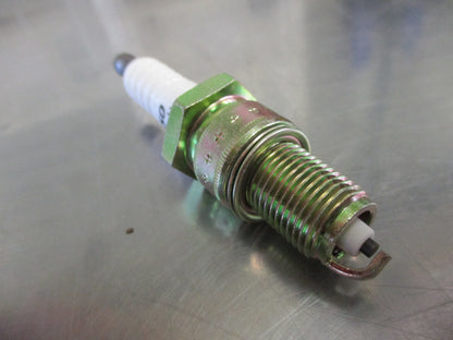 Denso Spark Plug Suits Chain Saws/Lawn Mowers/Tractors/Lift Tracks New Part