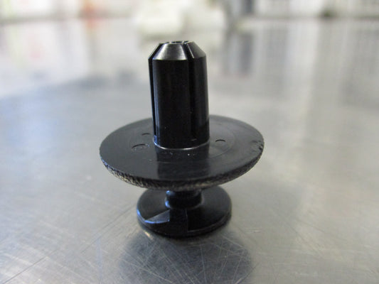 Subaru Forester/Impreza/Legacy/Outback Genuine Wheel Well Liner Retainer Clip New Part