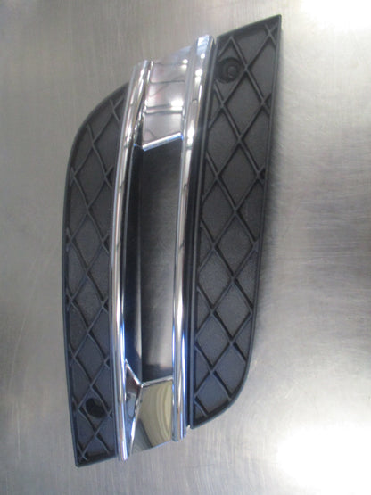 Mercedes Benz ML W164 Front Bumper Right Grille Cover New Part