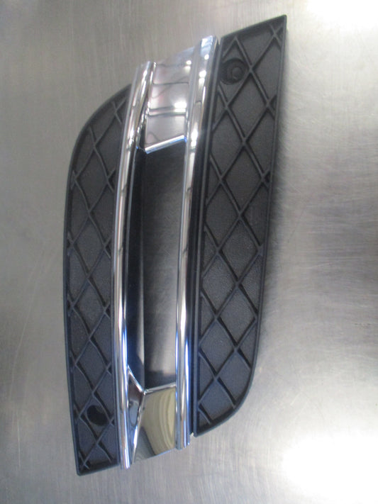 Mercedes Benz ML W164 Front Bumper Right Grille Cover New Part