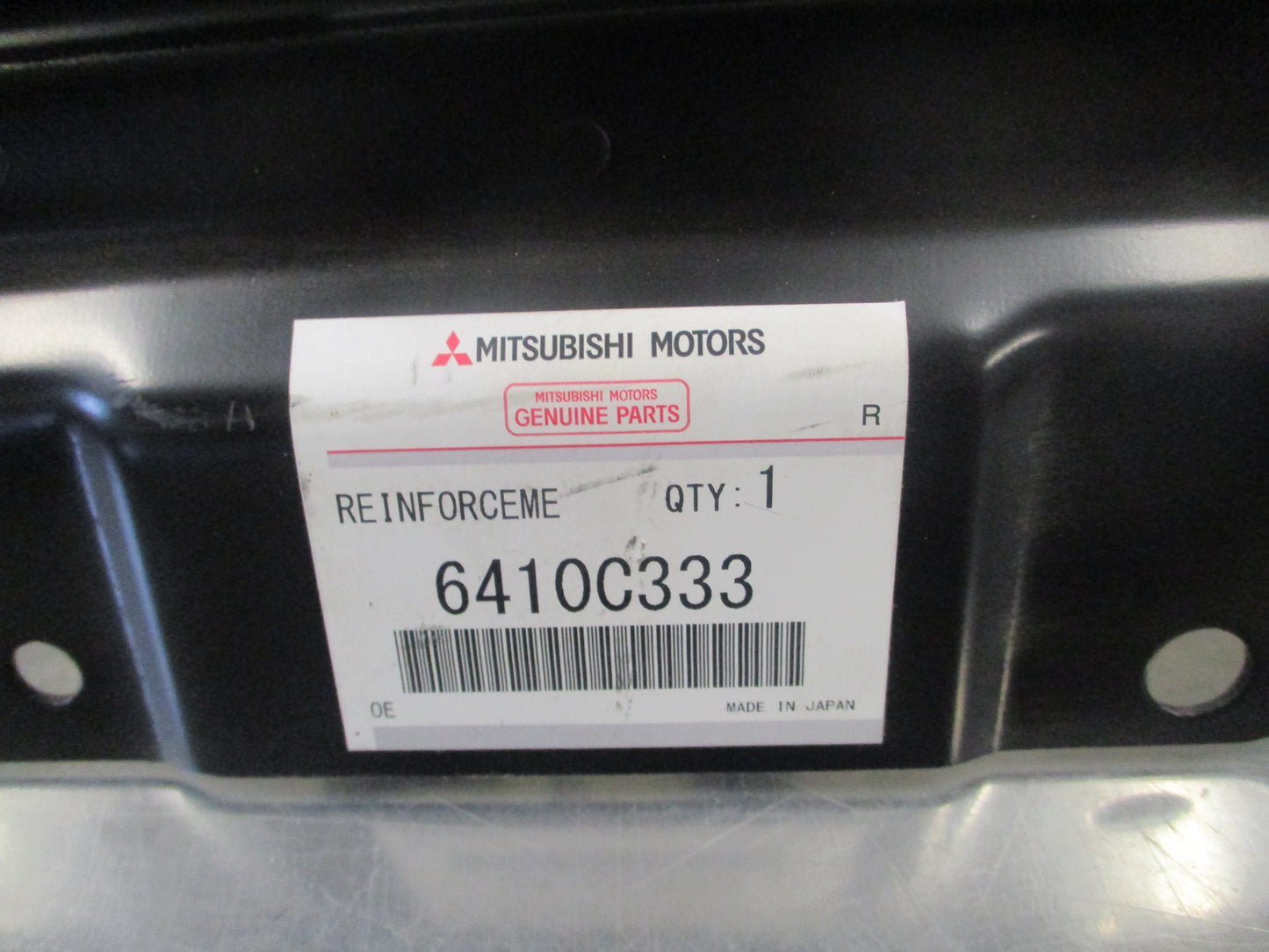 Mitsubishi Pajero 4 Genuine Bumper Reinforcement New Part