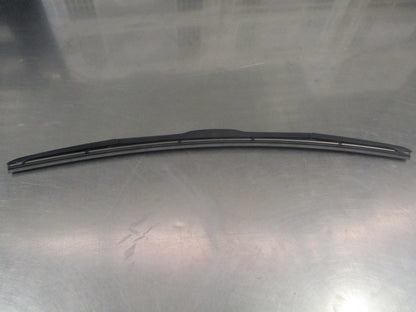 Holden Acadia Genuine Drivers Front Wiper Blade 600mm  New Part