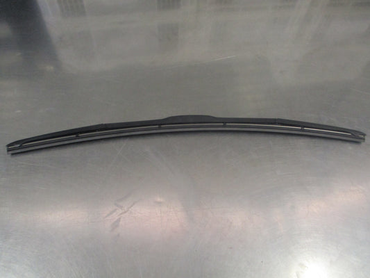 Holden Acadia Genuine Drivers Front Wiper Blade 600mm  New Part