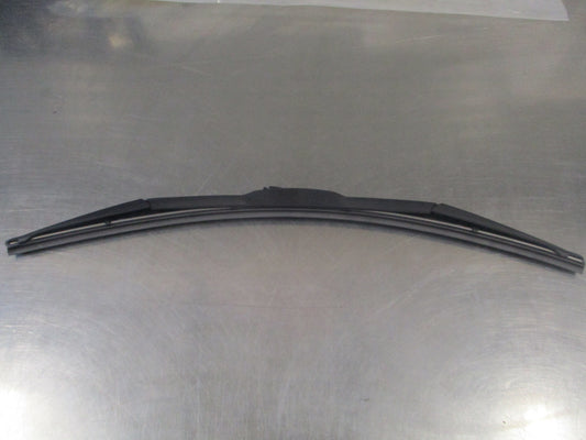 Holden Acadia Genuine Front Passenger Wiper Blade 500mm  New Part
