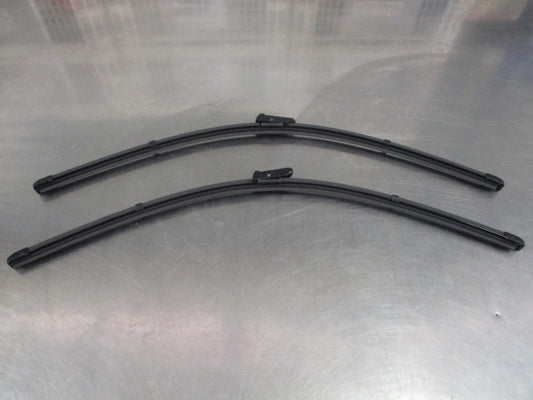 Volkswagen T5/T6 Transporter Genuine Front Wiper Blade Set New Part