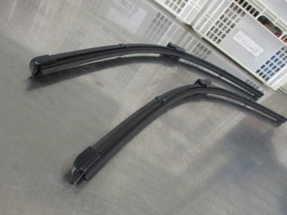 Volkswagen T5/T6 Transporter Genuine Front Wiper Blade Set New Part