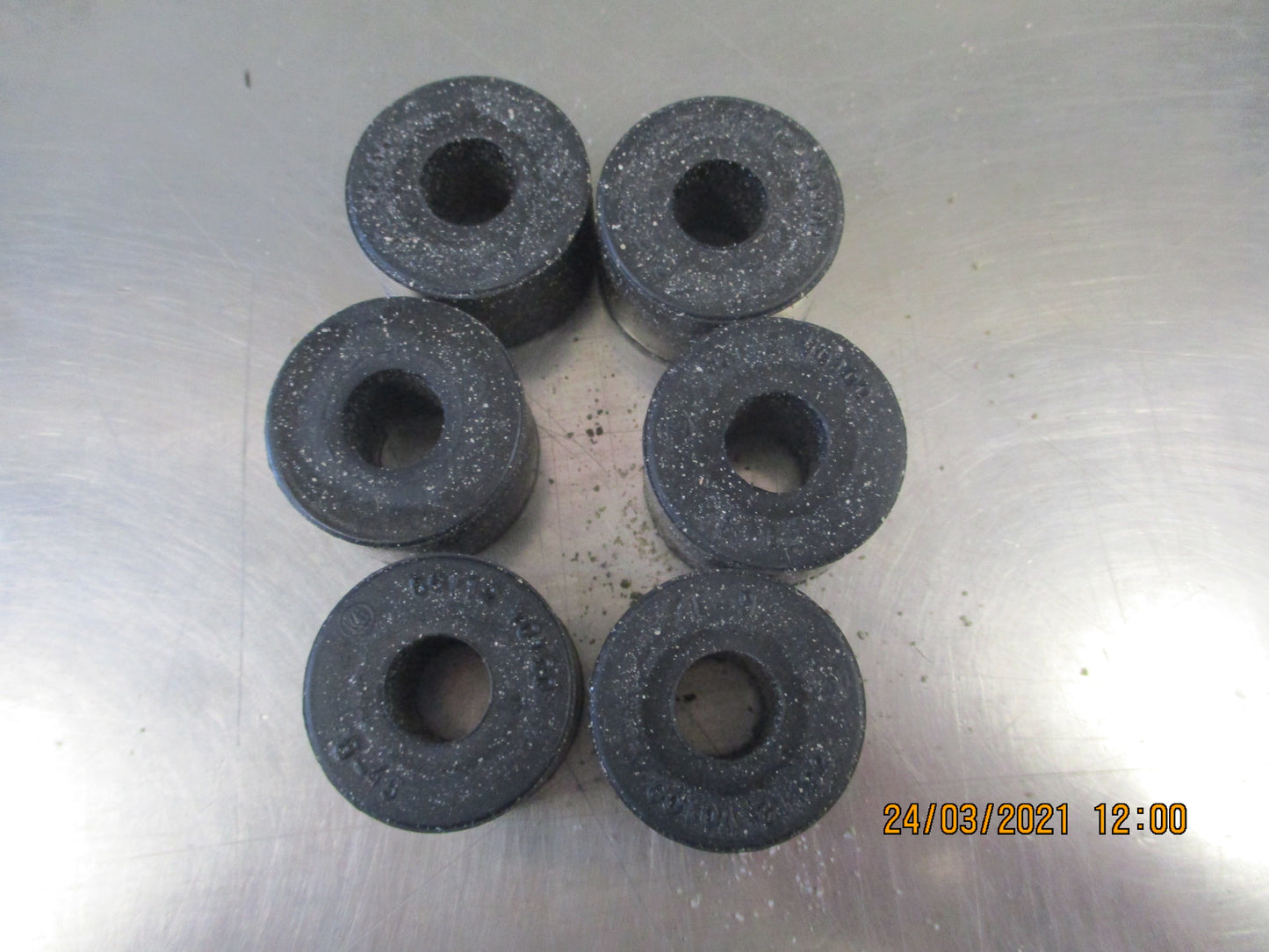 Nissan Patrol GQ Y60/GU Y61 Genuine Sway Bar Link Bush New Part