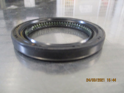 Nissan Suits Various Models Genuine Transfer Case Output Shaft Seal New Part