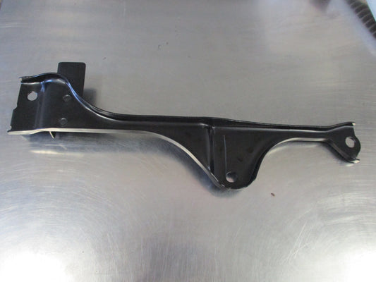 Holden Trailblazer Genuine Battery Mounting Bracket New Part