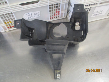 Koito Fog Light Bracket For Toyota Landcruiser 200 Series 1 USED VGC
