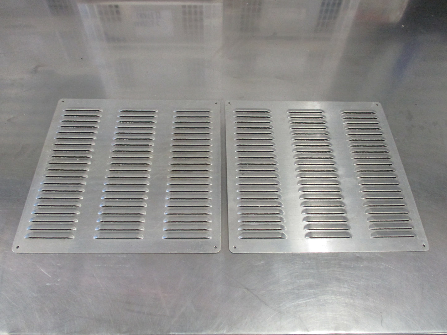 Aluminium 300mm x 300mm Air Vent Set of 2  New Part