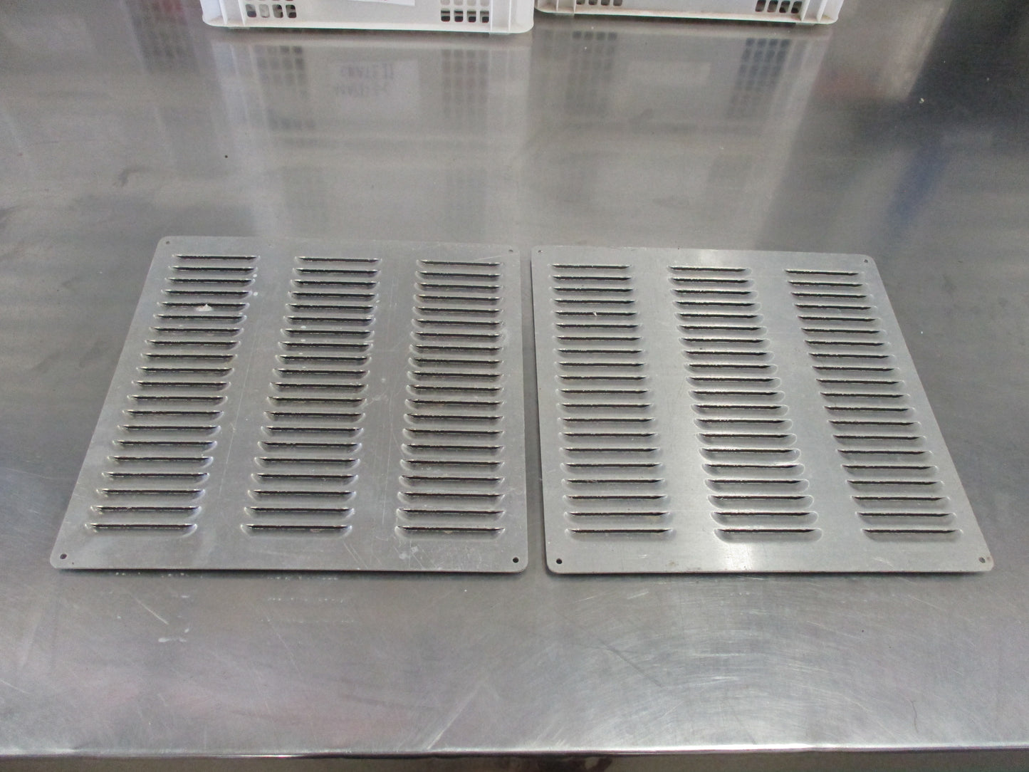 Aluminium 300mm x 300mm Air Vent Set of 2  New Part