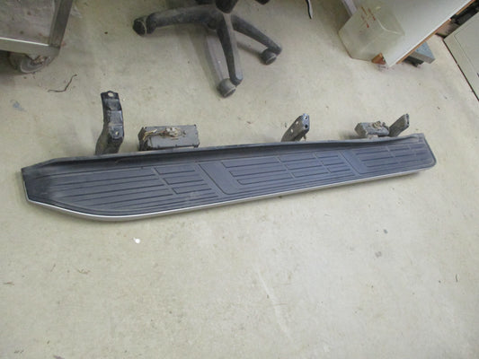 Toyota Landcruiser 150 Prado Genuine Left Hand Side Step With Lights Used