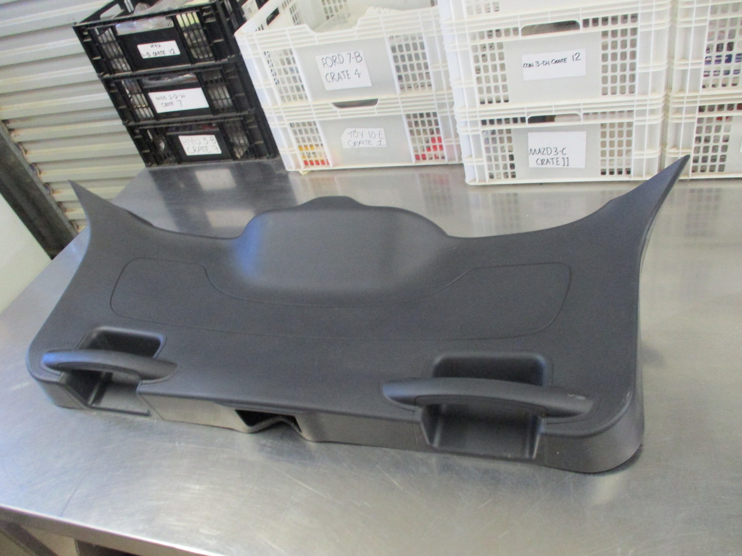 Ford Focus LV Genuine Rear Tailgate Trim Panel New Part