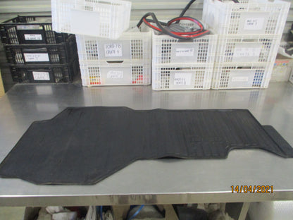 Isuzu Genuine Passengers Rubber Floor Mat Suitable for Various Trucks
