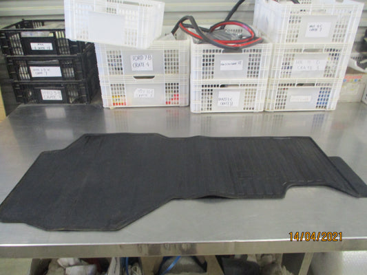 Isuzu Genuine Passengers Rubber Floor Mat Suitable for Various Trucks