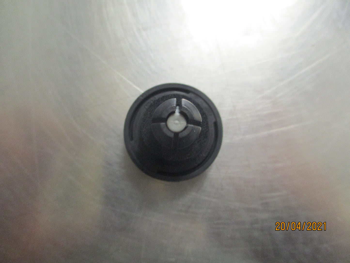 Subaru Forester/Impreza/WRX Genuine Sill Skirt Mould Clip New Part