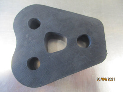 Mitsubishi Pajero/Triton/Delica Genuine Exhaust Hanger Rubber Mount New Part