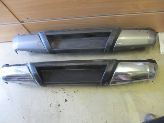 Nissan NP300 Genuine Rear Step Used VGC