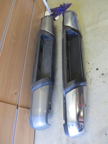 Nissan NP300 Genuine Rear Step Used VGC