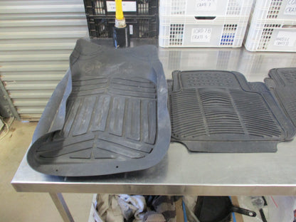 Universal Rubber Floor Mat Set VGC Used Part