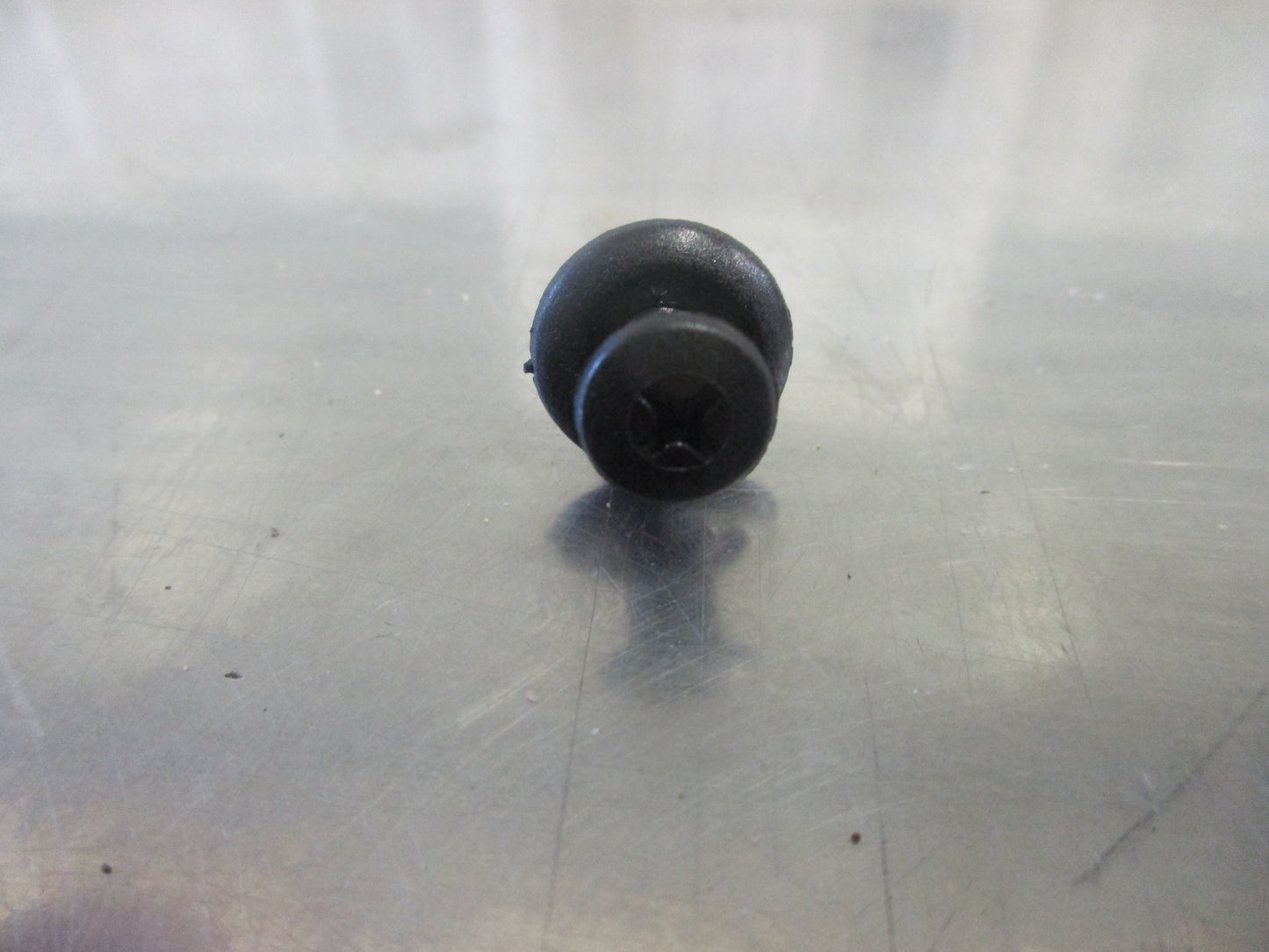 Holden VN-VZ Commodore Genuine Guard Liner Rivets New Part