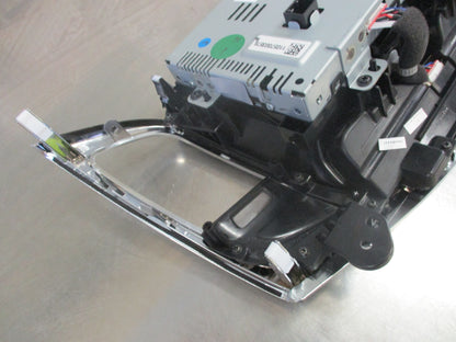 Holden VF Commodore Genuine SAT NAV Head Unit New Part