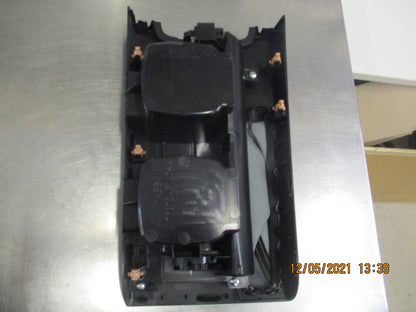 Suzuki Kizashi Genuine Brake Boot And Cup Holder Centre Console New Part
