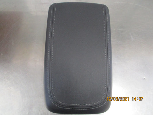 Holden Captiva Genuine Centre Console Lid/Armrest New Part