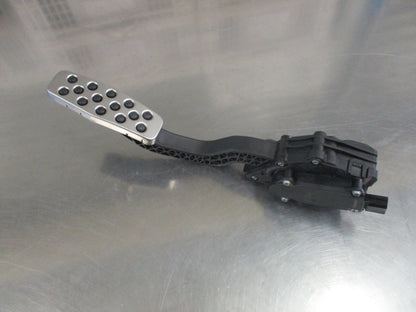 Holden VF HSV/SS/SSV/SV6 Commodore Genuine Alloy Faced Pedal Assembly New Part