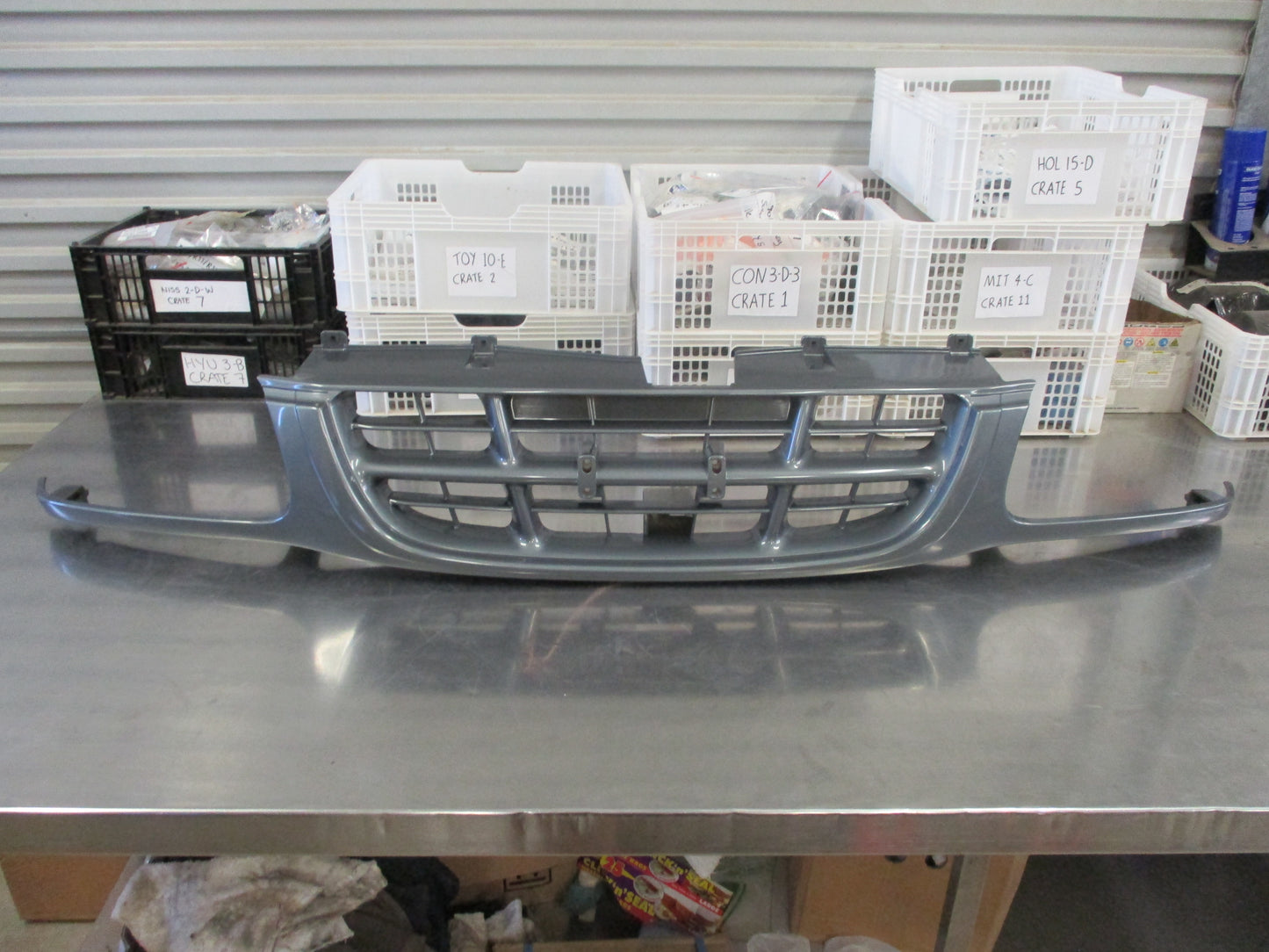 Holden TF Rodeo Genuine R9/R10 Radiator Grille New Part