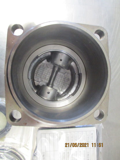 Isuzu CXZ Genuine Cylinder Liner Kit New Part